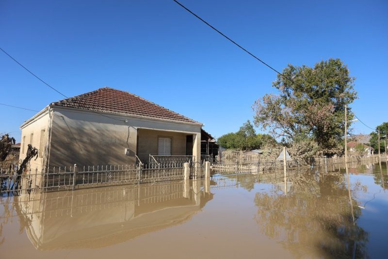 Παράταση μέτρων στήριξης για τους πληγέντες από τις πλημμύρες στη Θεσσαλία