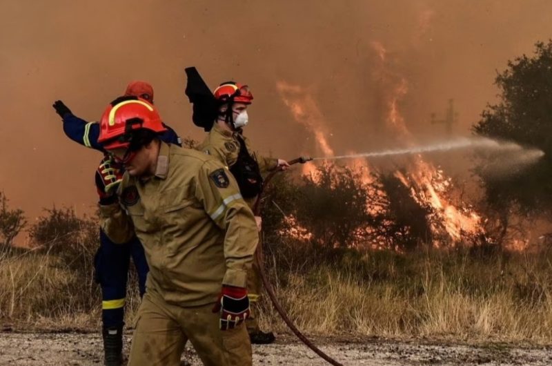 Δίκαιη Απαιτηση Εποχικών Πυροσβεστών για Μόνιμες Θέσεις και Υποστήριξη από Πολίτες